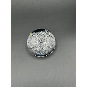 Vintage Cristal France 24% Lead Crystal Snowflake Paperweight 3-1/2"